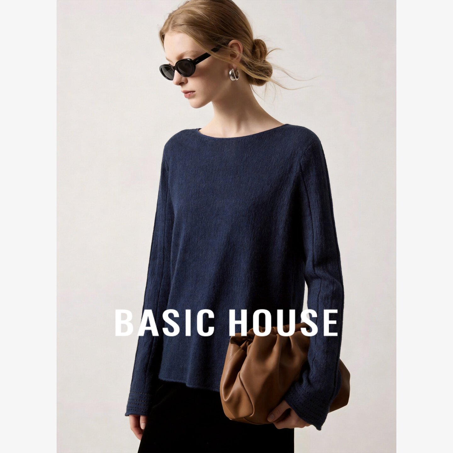 Basic House/百家好莱赛尔简约慵懒喇叭袖针织衫女装宽松毛衣上衣