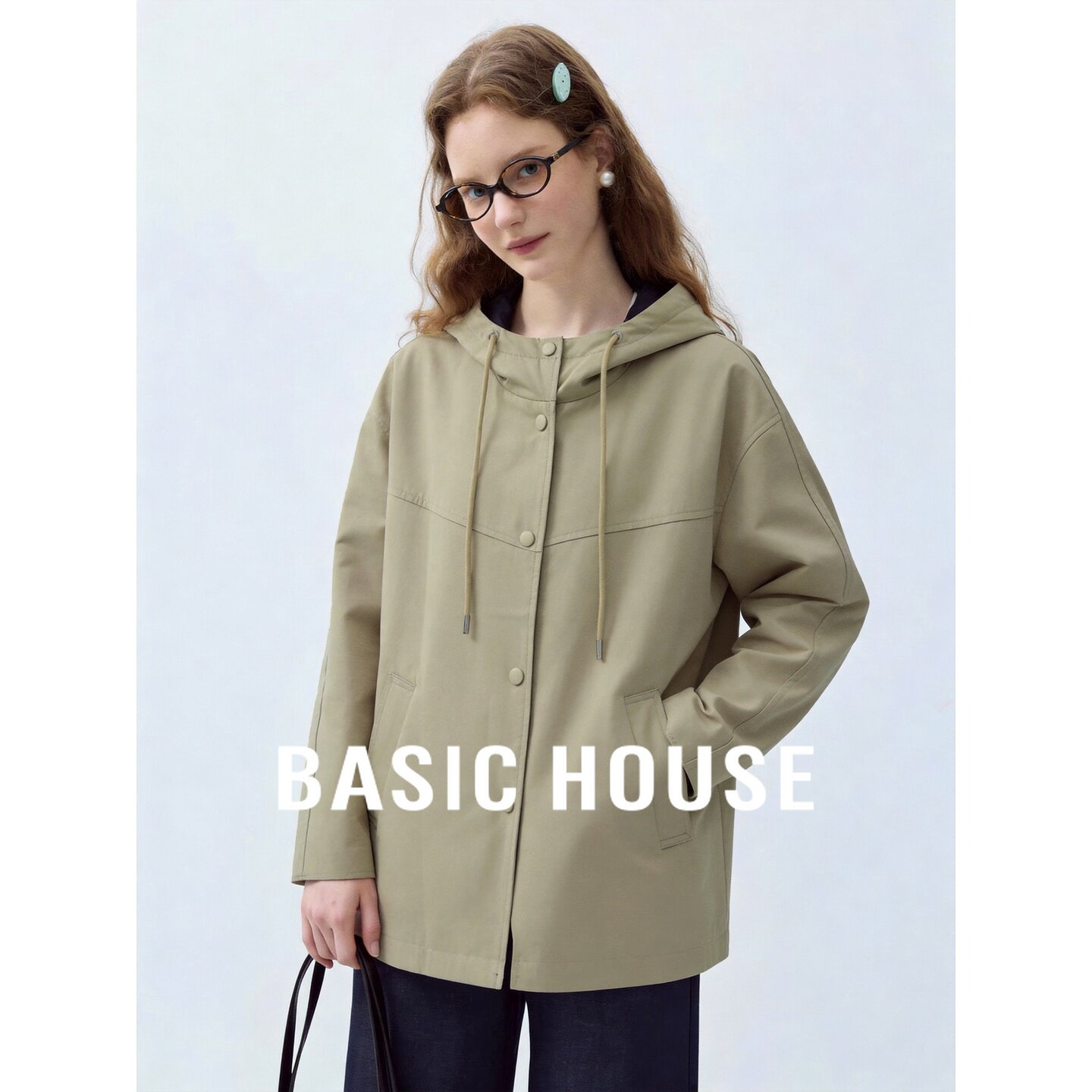 Basic House/百家好莱赛尔立领宽松长袖连帽风衣女单排扣通勤外套