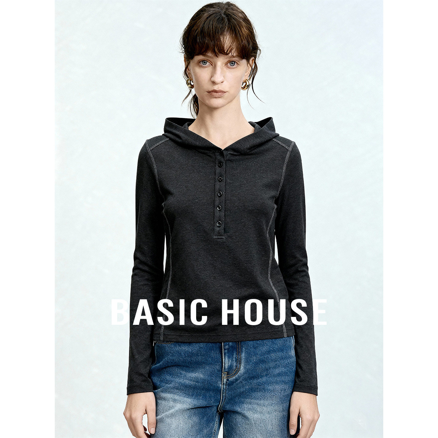 Basic House/百家好连帽纯色简约T恤女春季新款宽松短款长袖上衣
