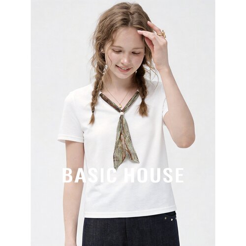Basic House/百家好白色V领短袖T恤女夏丝巾装饰显瘦休闲短款上衣