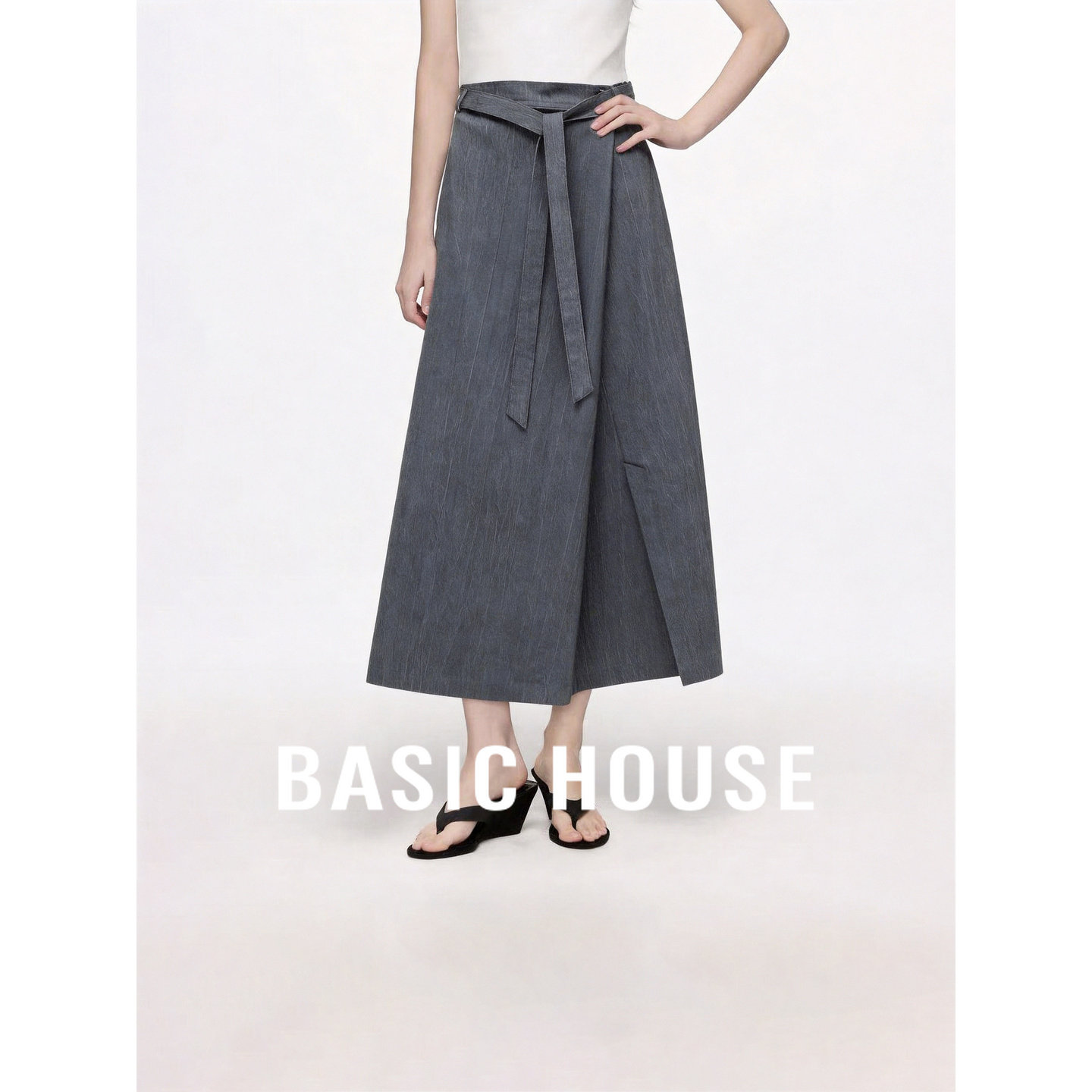 Basic House/百家好老钱风高腰系带半身裙女灰色不规则显瘦中长裙