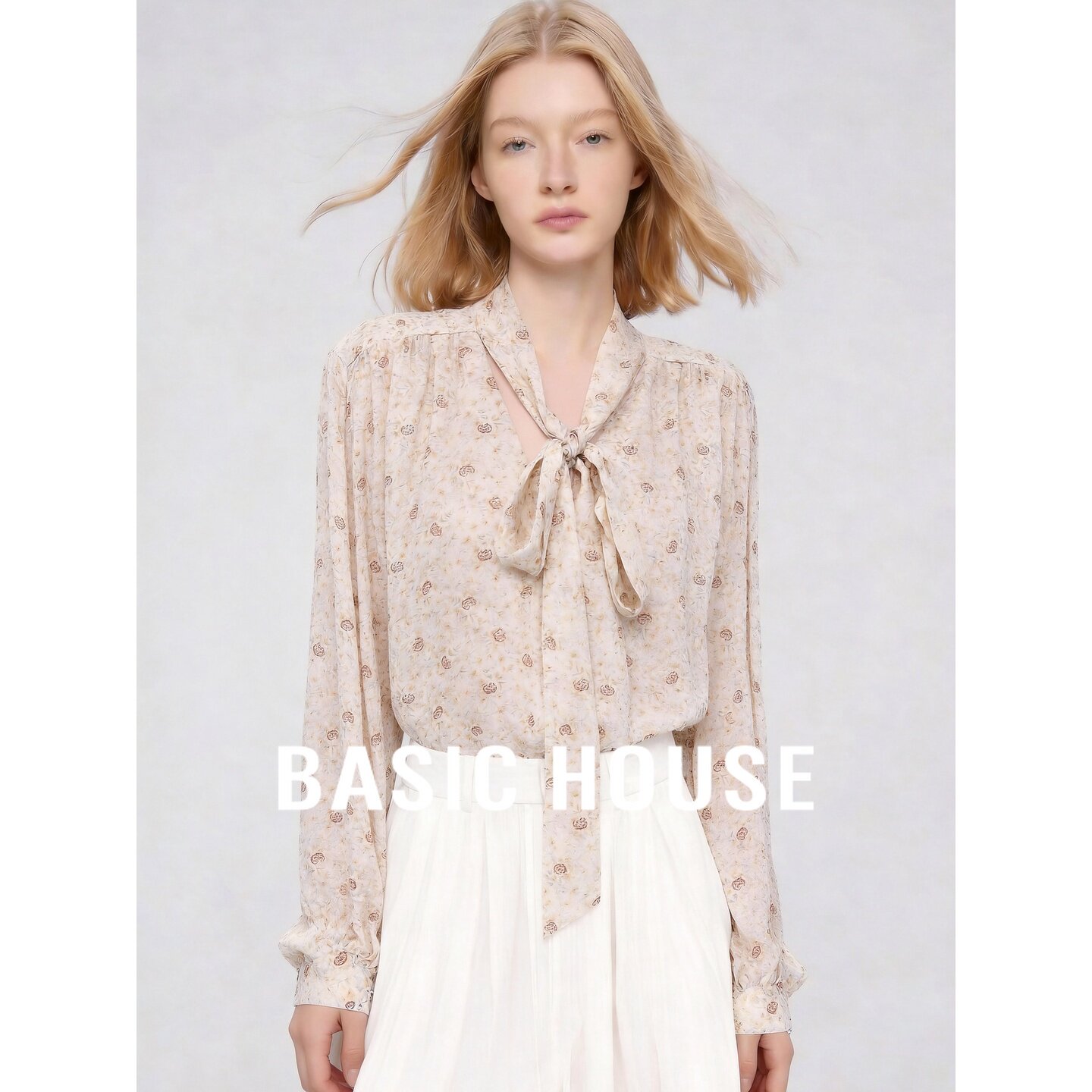 Basic House/百家好法式碎花桑蚕丝衬衫女长袖系带V领上衣百搭