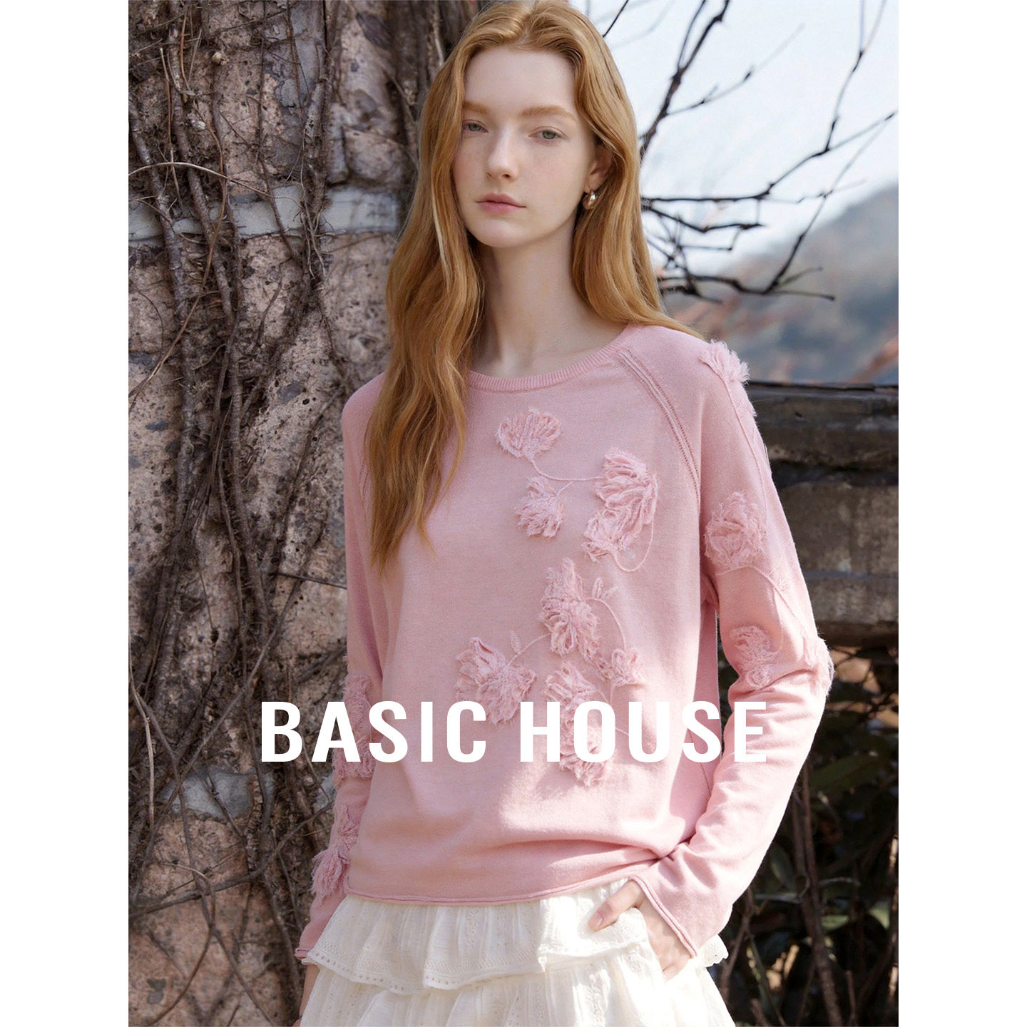 Basic House/百家好粉色圆领立体刺绣设计针织衫女夏季超好看上衣