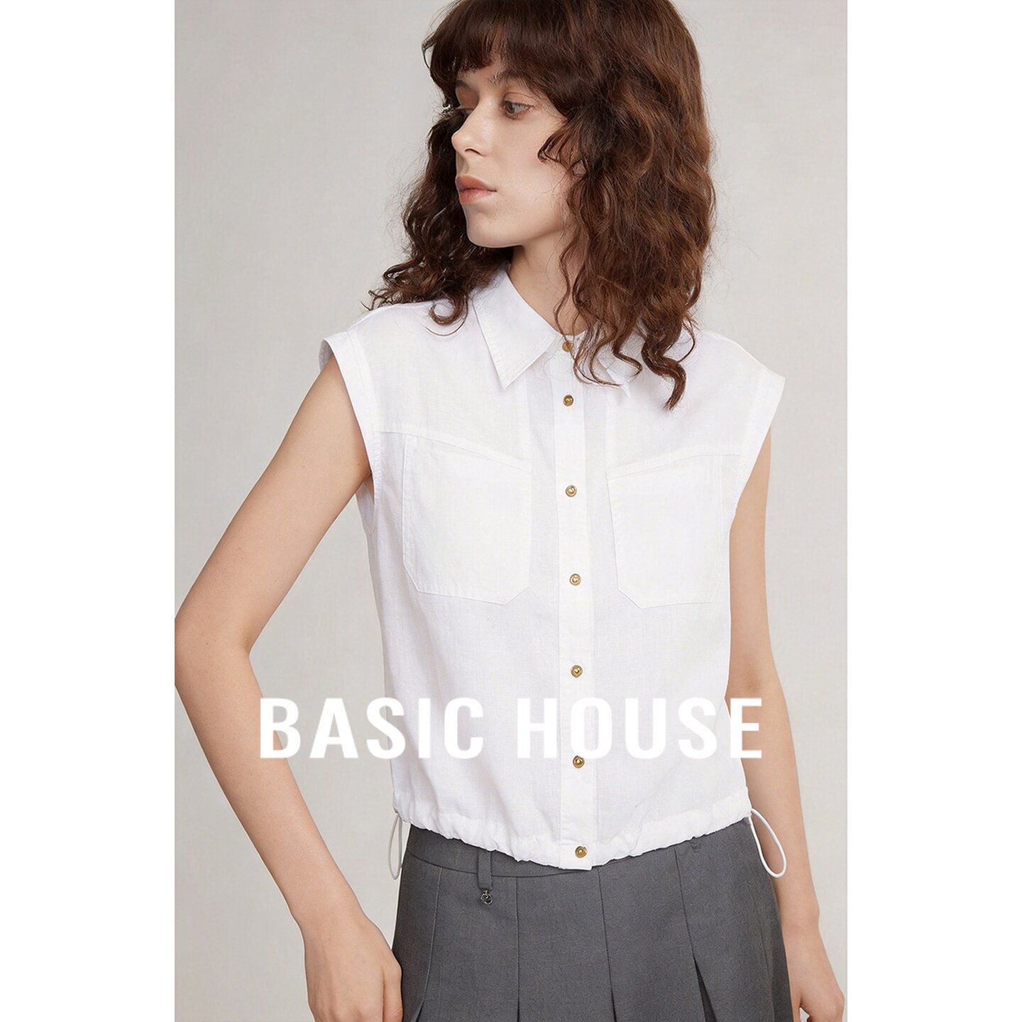 Basic House/百家好白色苎麻无袖衬衫翻领纽扣口袋抽绳设计感上衣