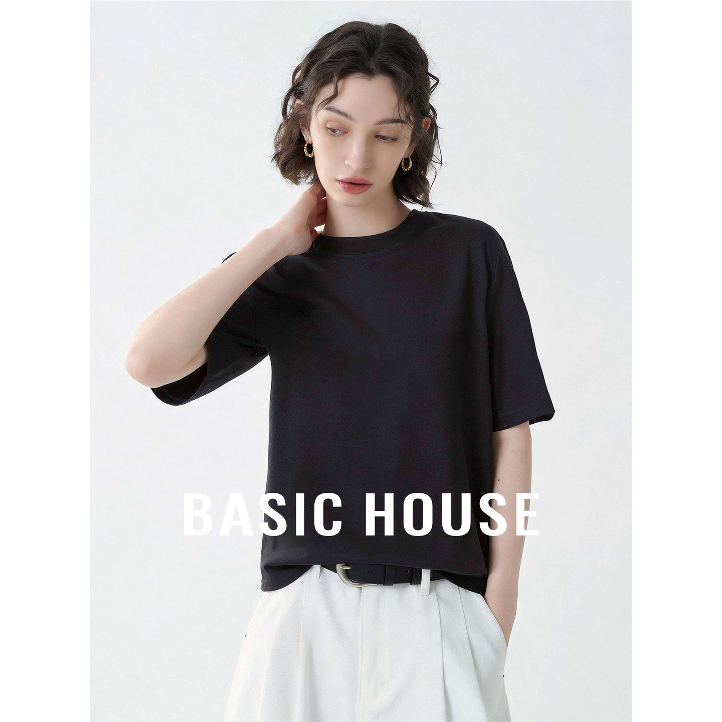 Basic House/百家好亚麻纯色圆领打底上衣女新款宽松显瘦短袖T恤