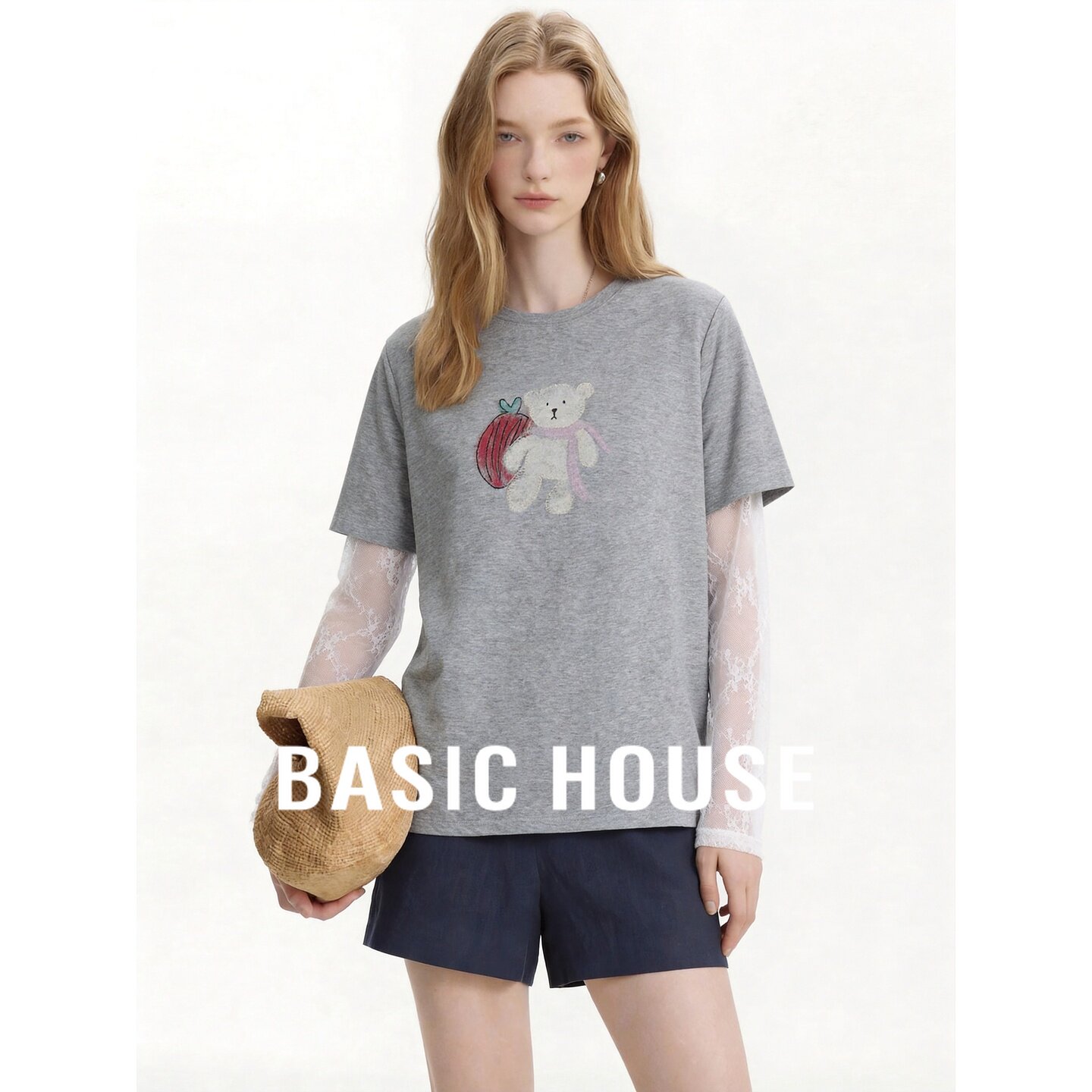 Basic House/百家好浅花灰休闲小熊印花短袖T恤时尚宽松百搭上衣