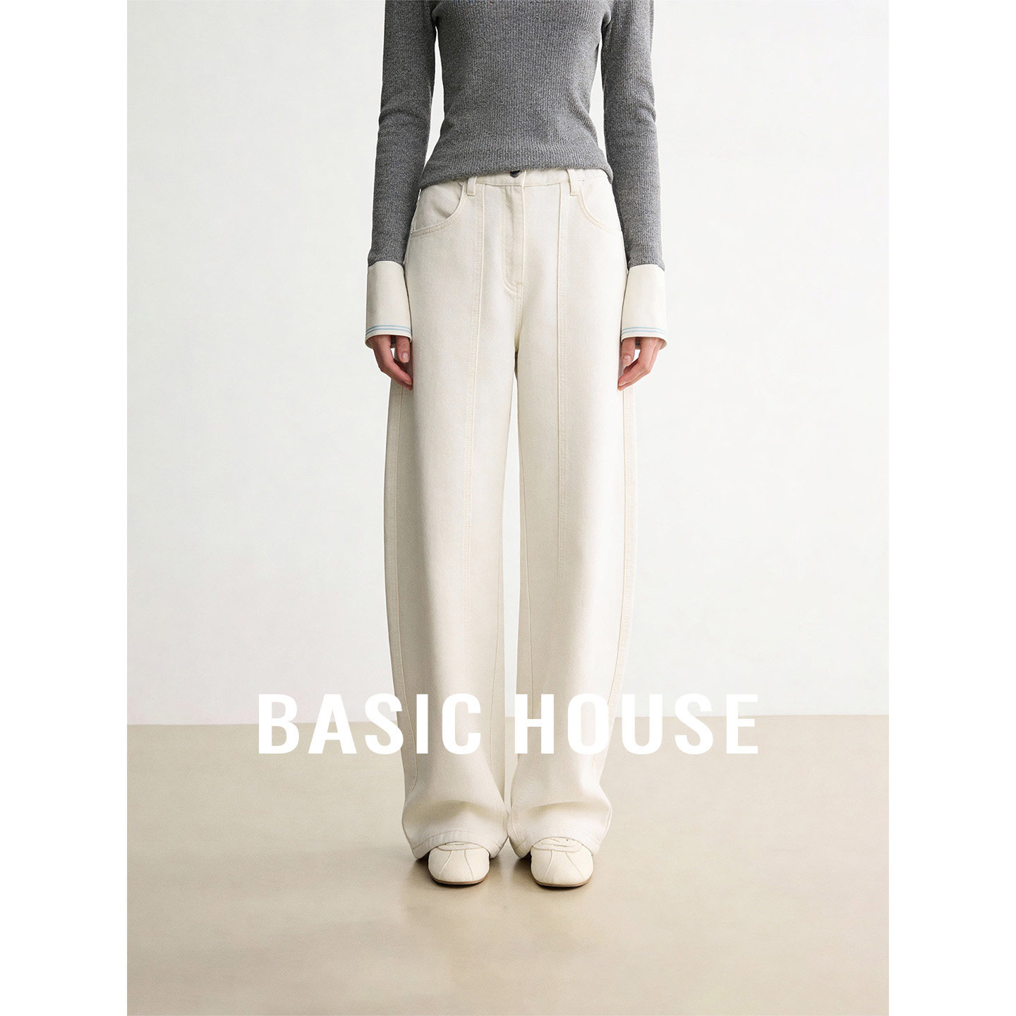 Basic House/百家好白色高腰休闲百搭弯刀裤女春季宽松直筒牛仔裤