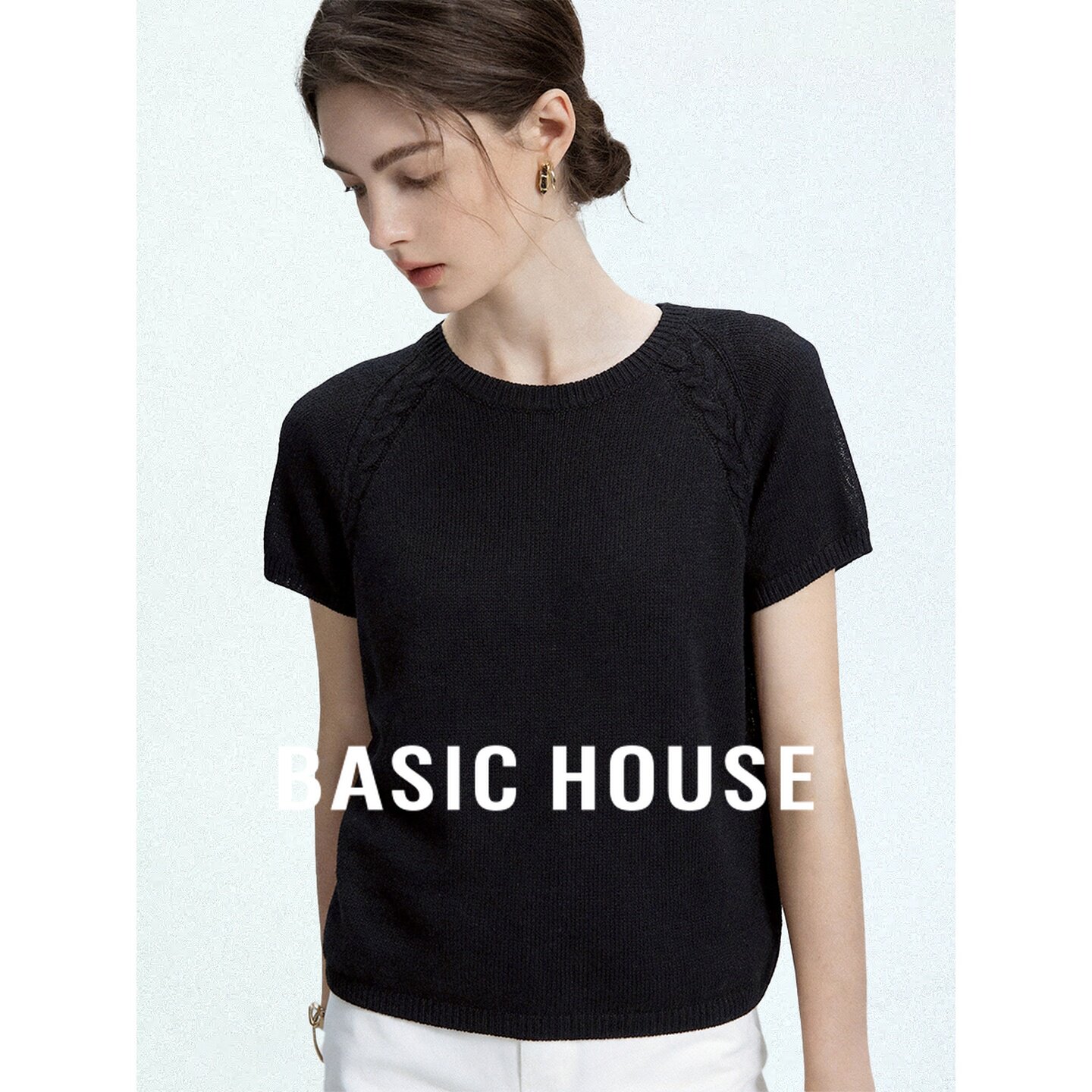 Basic House/百家好简约风黑色圆领短袖针织衫女宽松百搭显瘦上衣