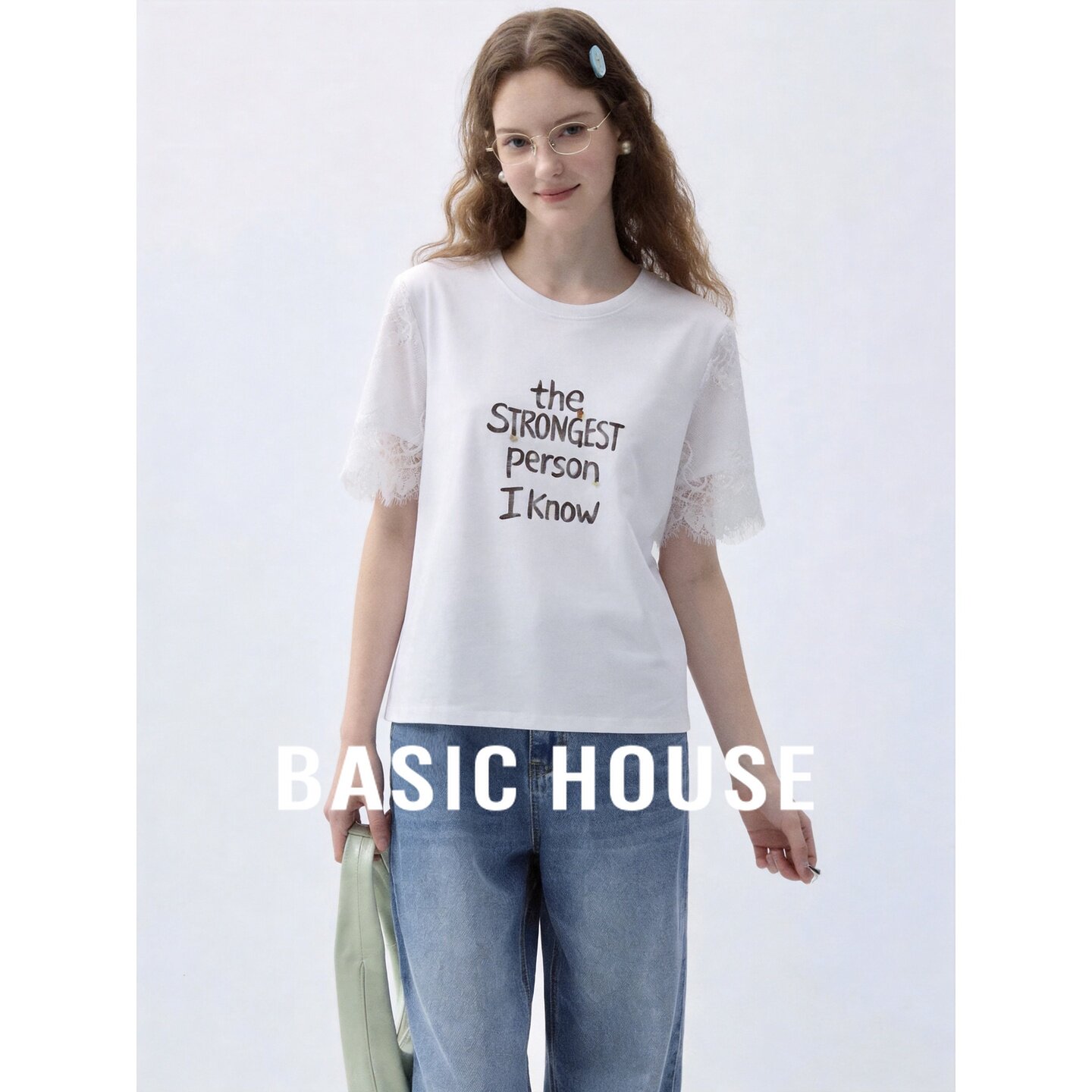 Basic House/百家好蕾丝拼接短袖T恤女夏季宽松显瘦字母印花上衣