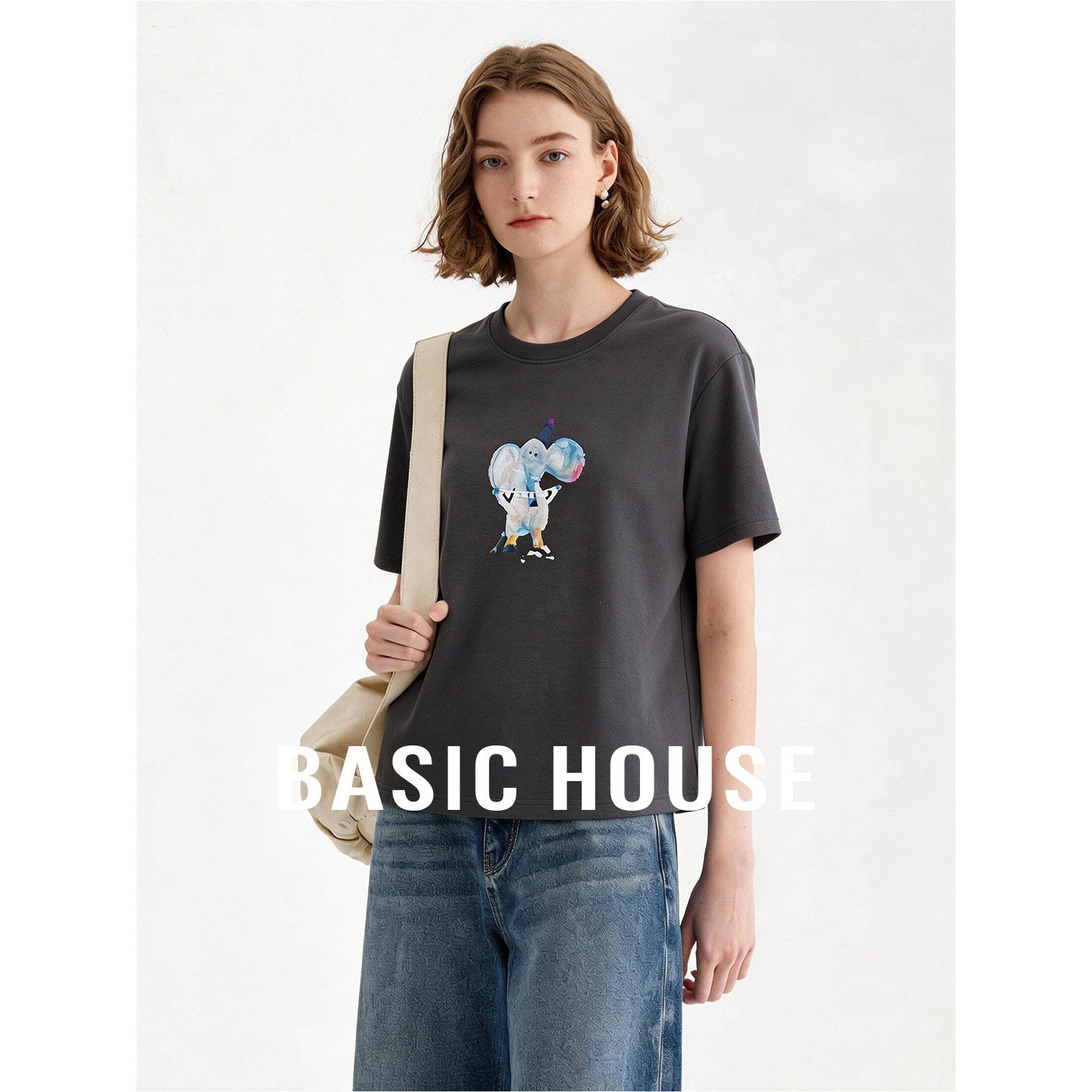 Basic House/百家好卡通小象印花短袖T恤女圆领宽松休闲百搭上衣