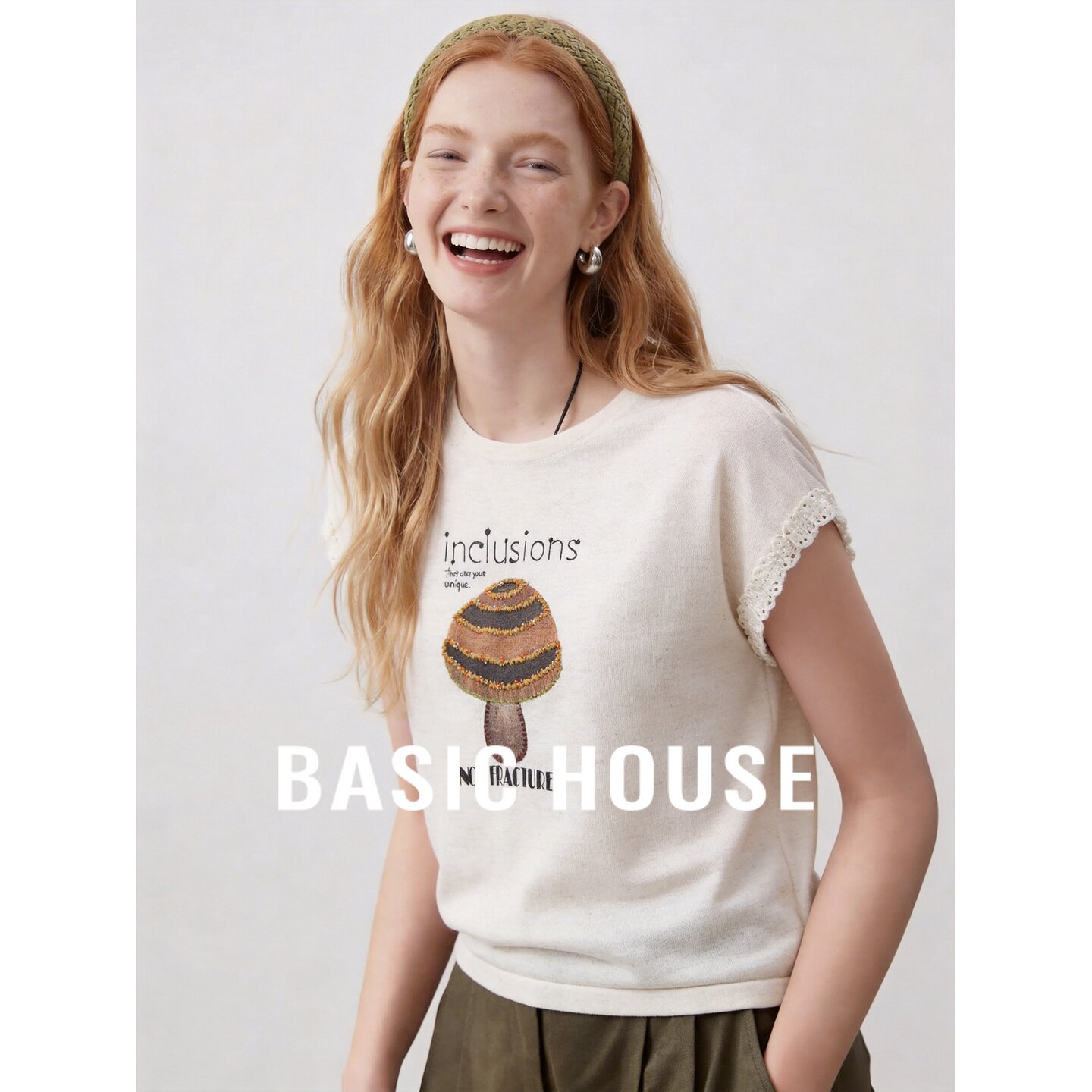 Basic House/百家好韩系蕾丝装饰短袖针织衫女薄款透气舒适T恤夏