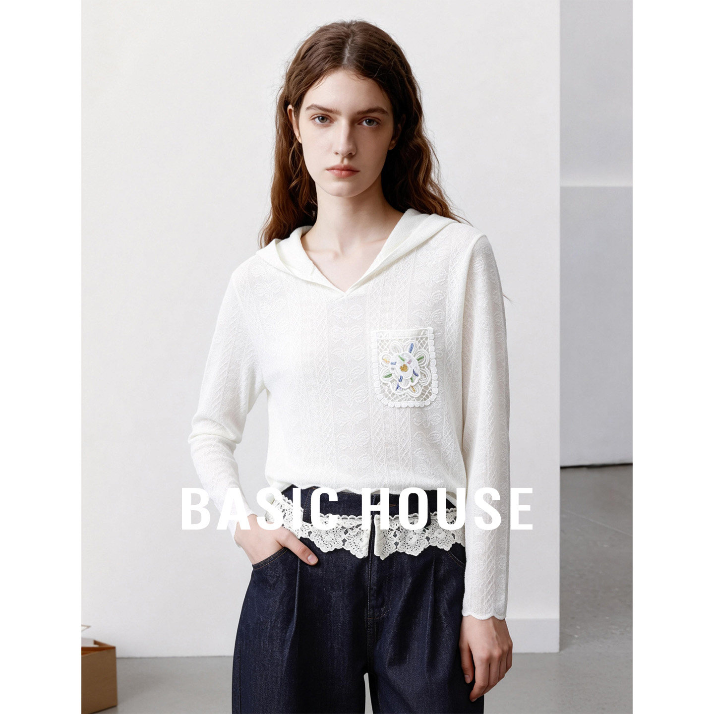 Basic House/百家好白色连帽蕾丝针织衫夏季慵懒风长袖薄款上衣女