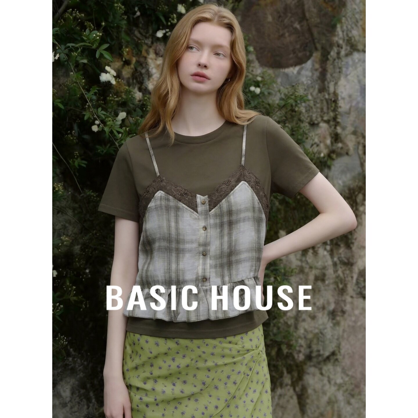 Basic House/百家好设计感假两件格子拼接短袖T恤女绿色显瘦上衣