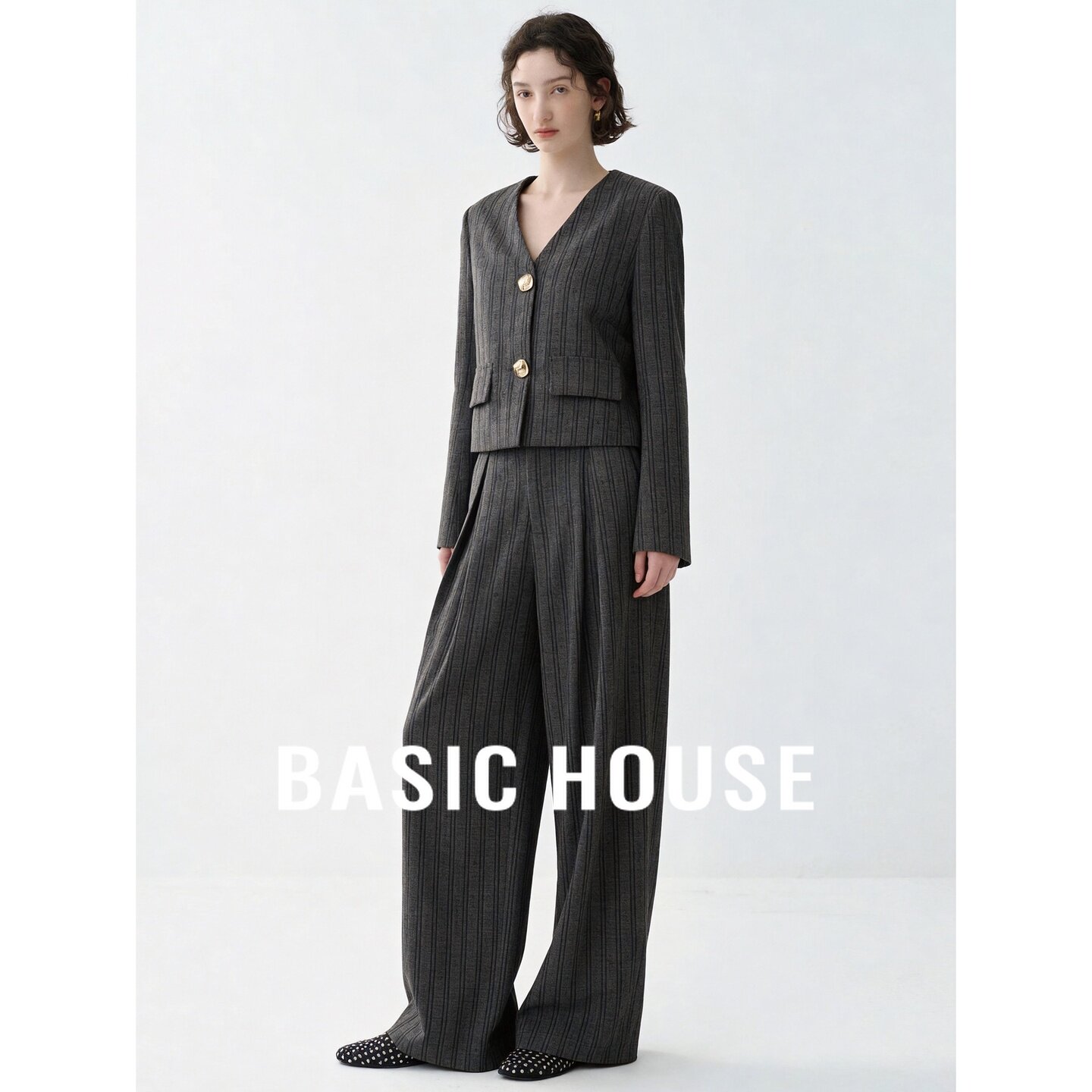 Basic House/百家好深灰条纹V领西装短外套阔腿裤高级感两件套女