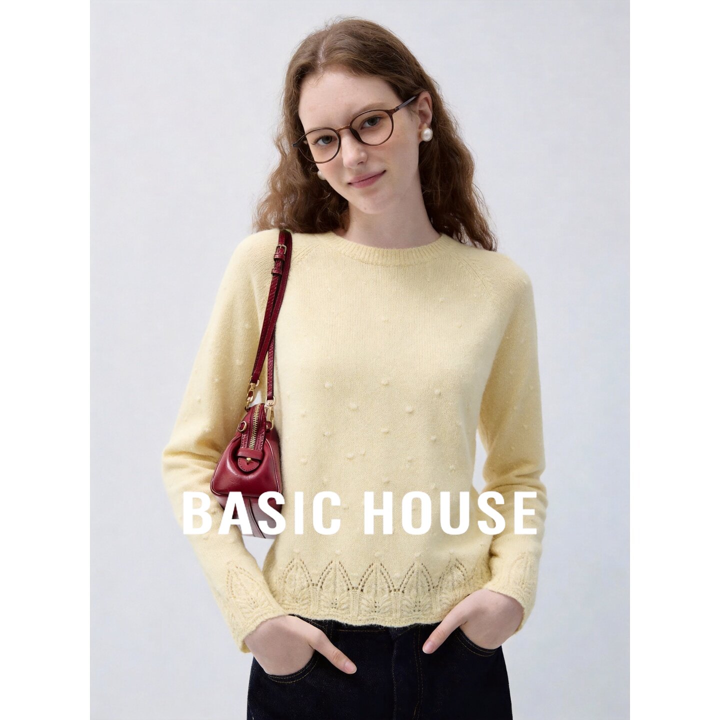 Basic House/百家好黄色圆领宽松下摆镂空长袖针织衫女秋百搭显瘦