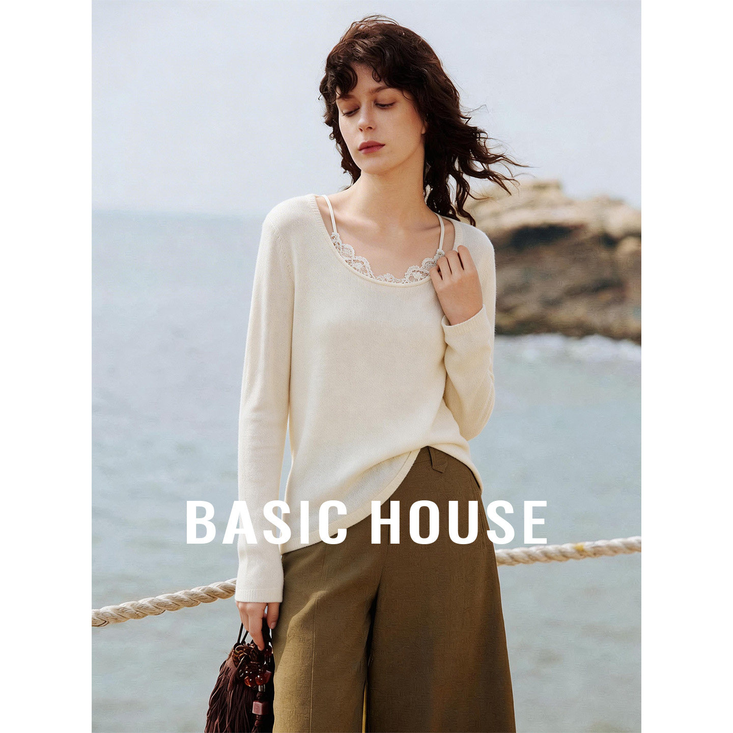 Basic House/百家好蕾丝拼接设计假两件针织衫女秋季超好看外搭