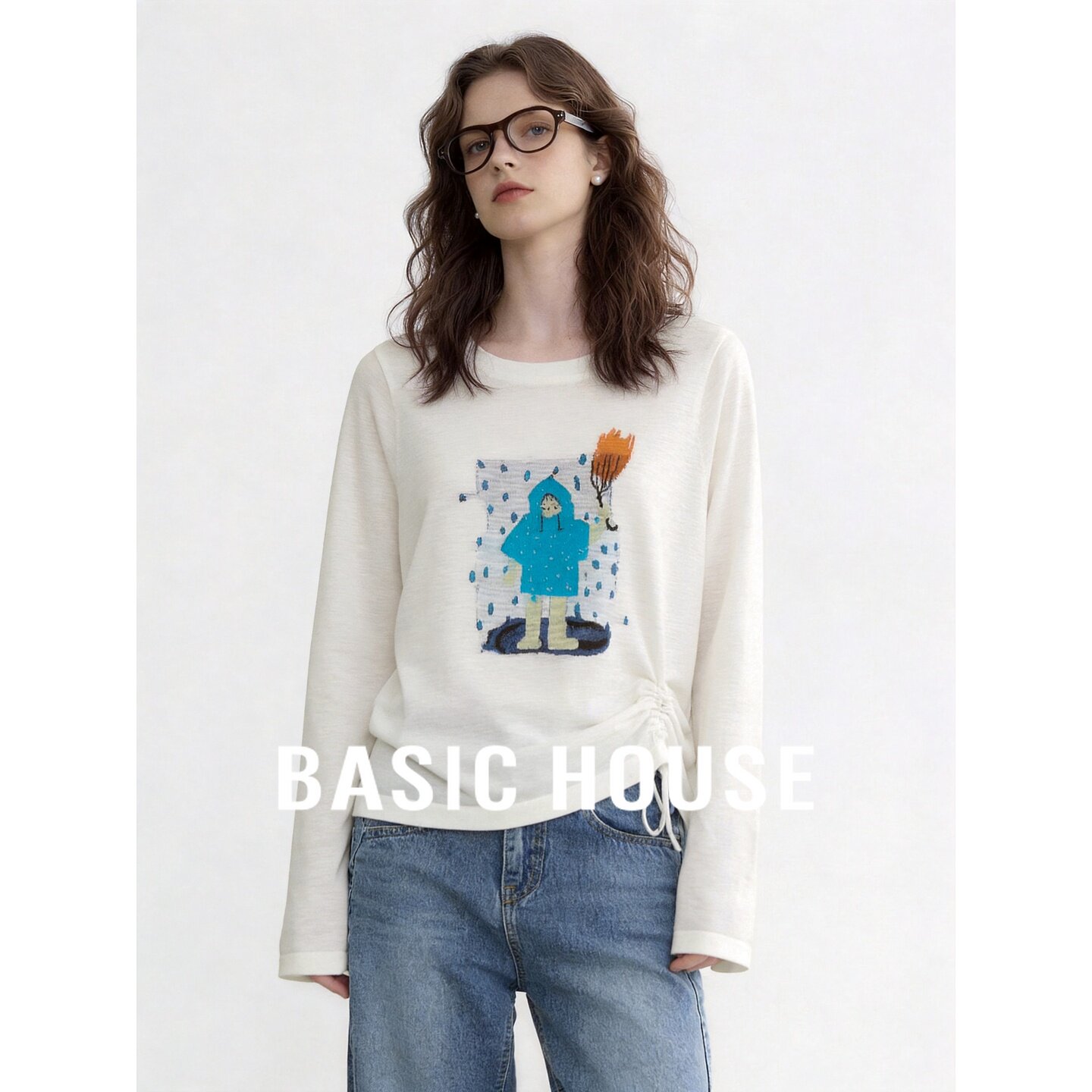 Basic House/百家好圆领长袖T恤女宽松印花抽褶上衣韩版米白色