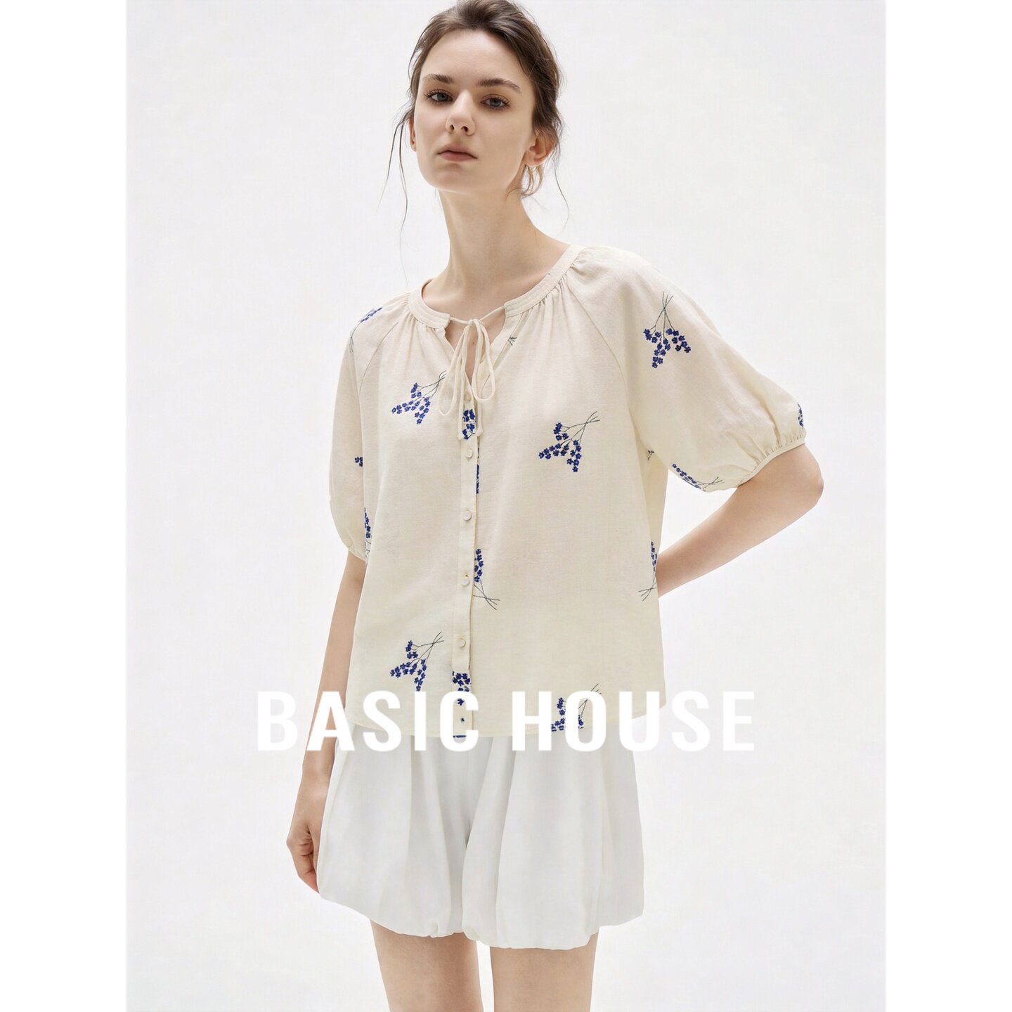 Basic House/百家好法式印花衬衫夏季新款泡泡袖抽绳圆领纯棉上衣