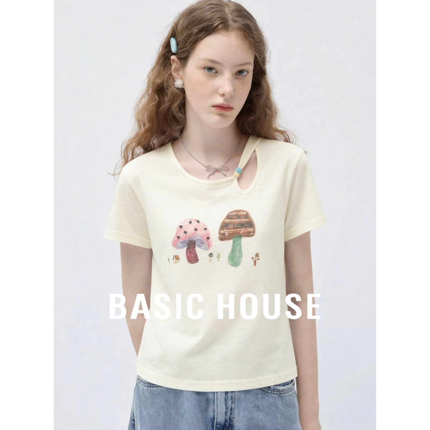 Basic House/百家好卡通印花短袖T恤女夏季圆领宽松正肩短款上衣