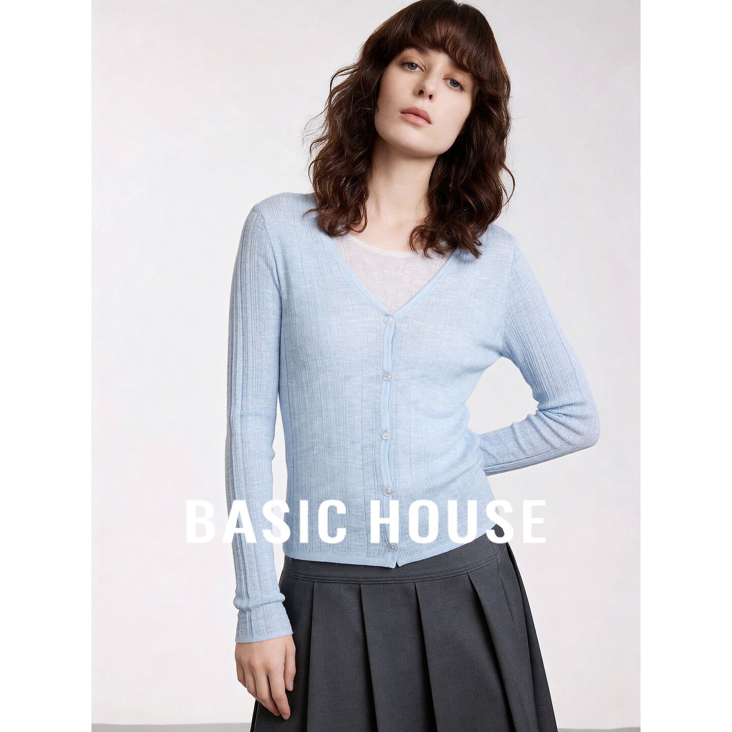 Basic House/百家好蓝色假两件V领长袖针织开衫女秋修身百搭上衣