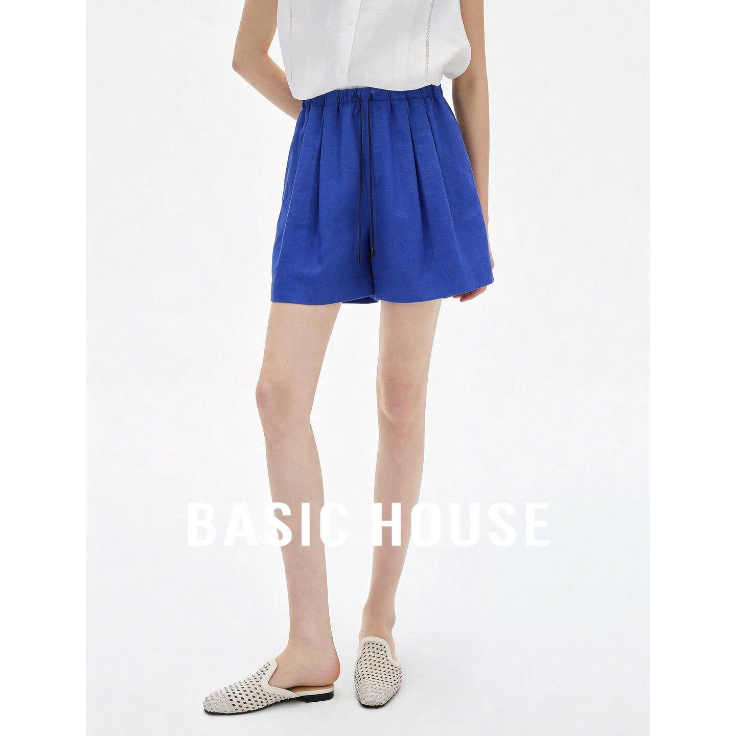Basic House/百家好2026夏季克莱因蓝宽松垂感微喇女新款休闲短裤