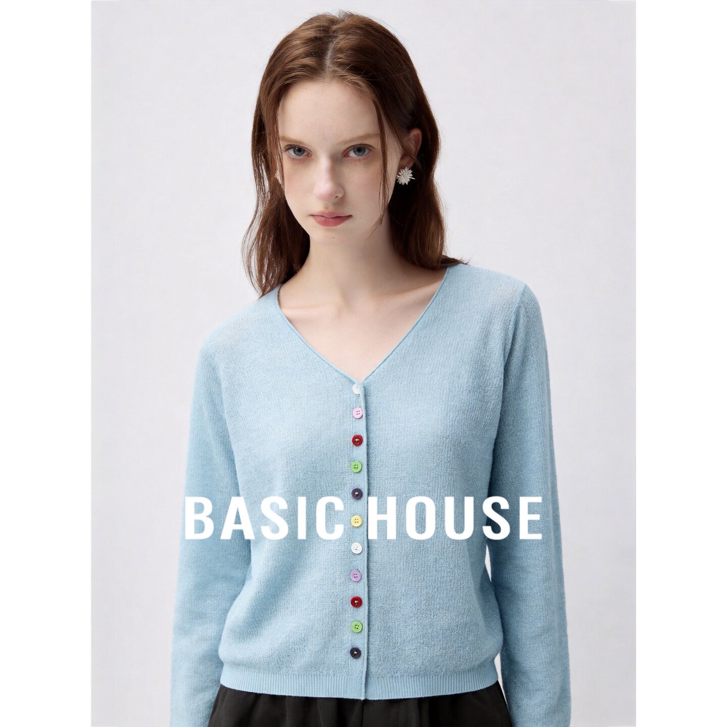 Basic House/百家好韩系V领彩虹纽扣针织开衫女长袖薄款百搭上衣