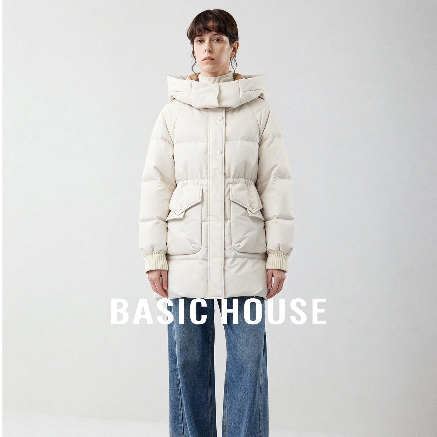 Basic House/百家好25连帽收腰秋冬新款羽绒服女保暖百搭长款外套