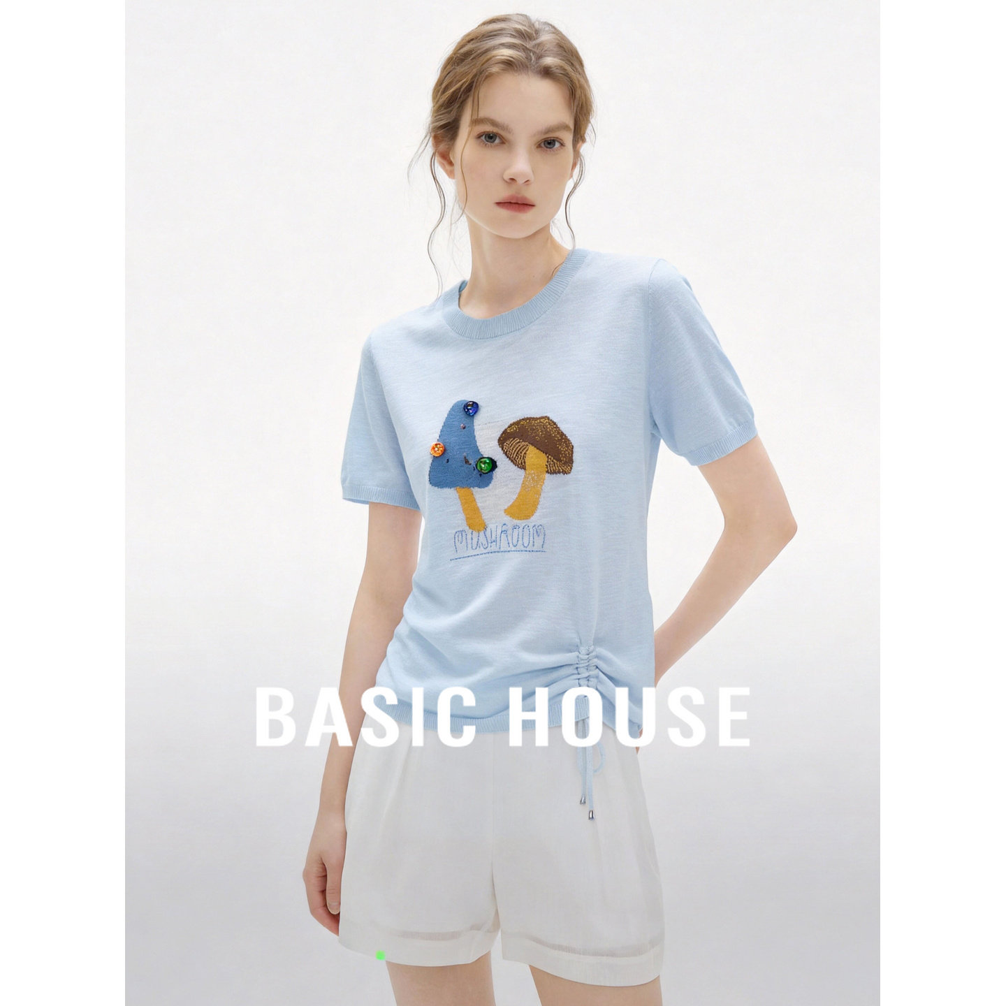 Basic House/百家好休闲浅蓝色蘑菇刺绣短袖女夏侧边抽绳宽松上衣
