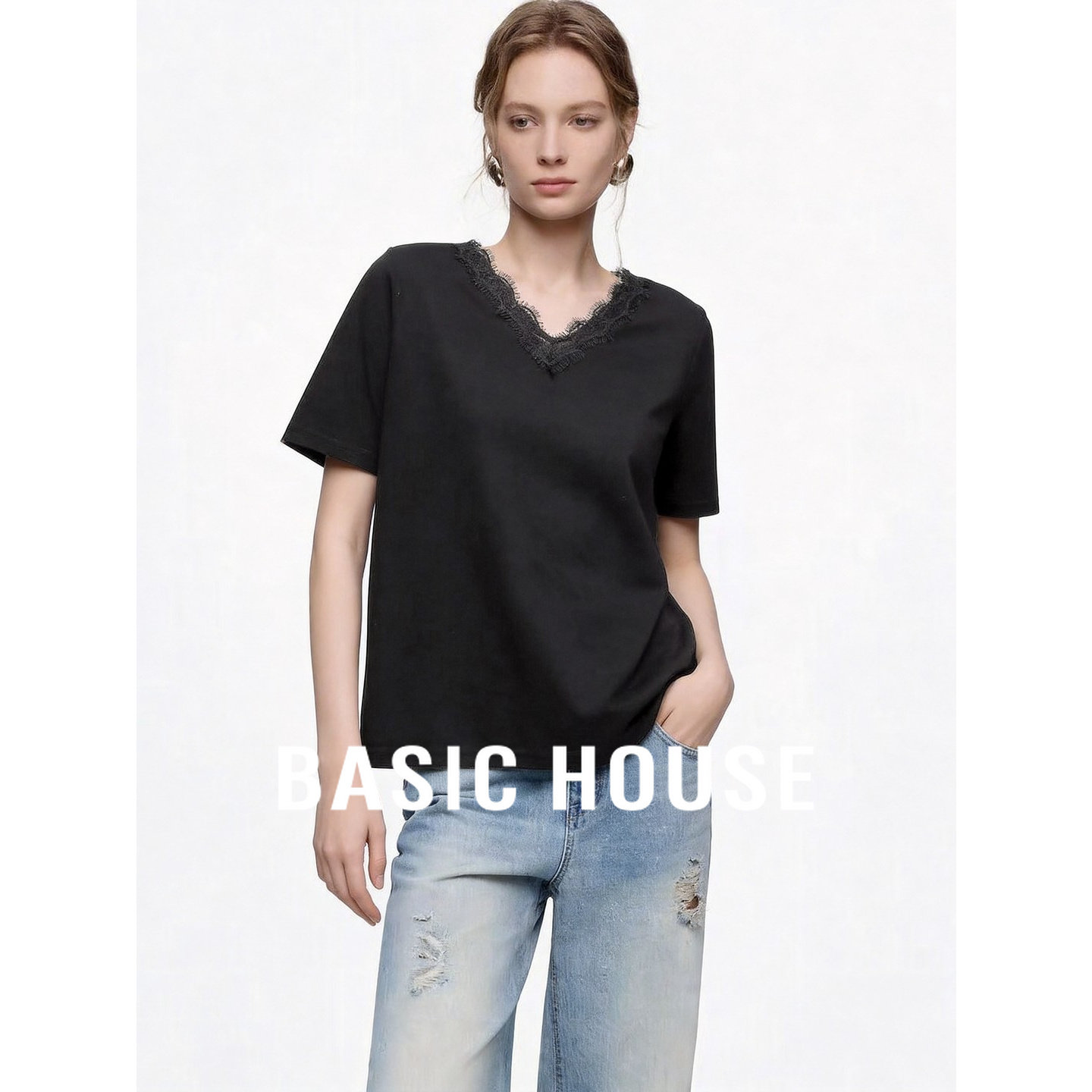 Basic House/百家好高级感V领蕾丝边短袖T恤女宽松百搭气质穿搭