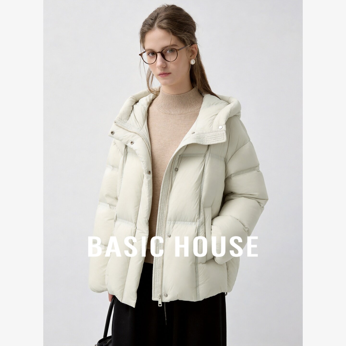 Basic House/百家好简约连帽白鸭绒羽绒服女宽松泡芙面包保暖外套