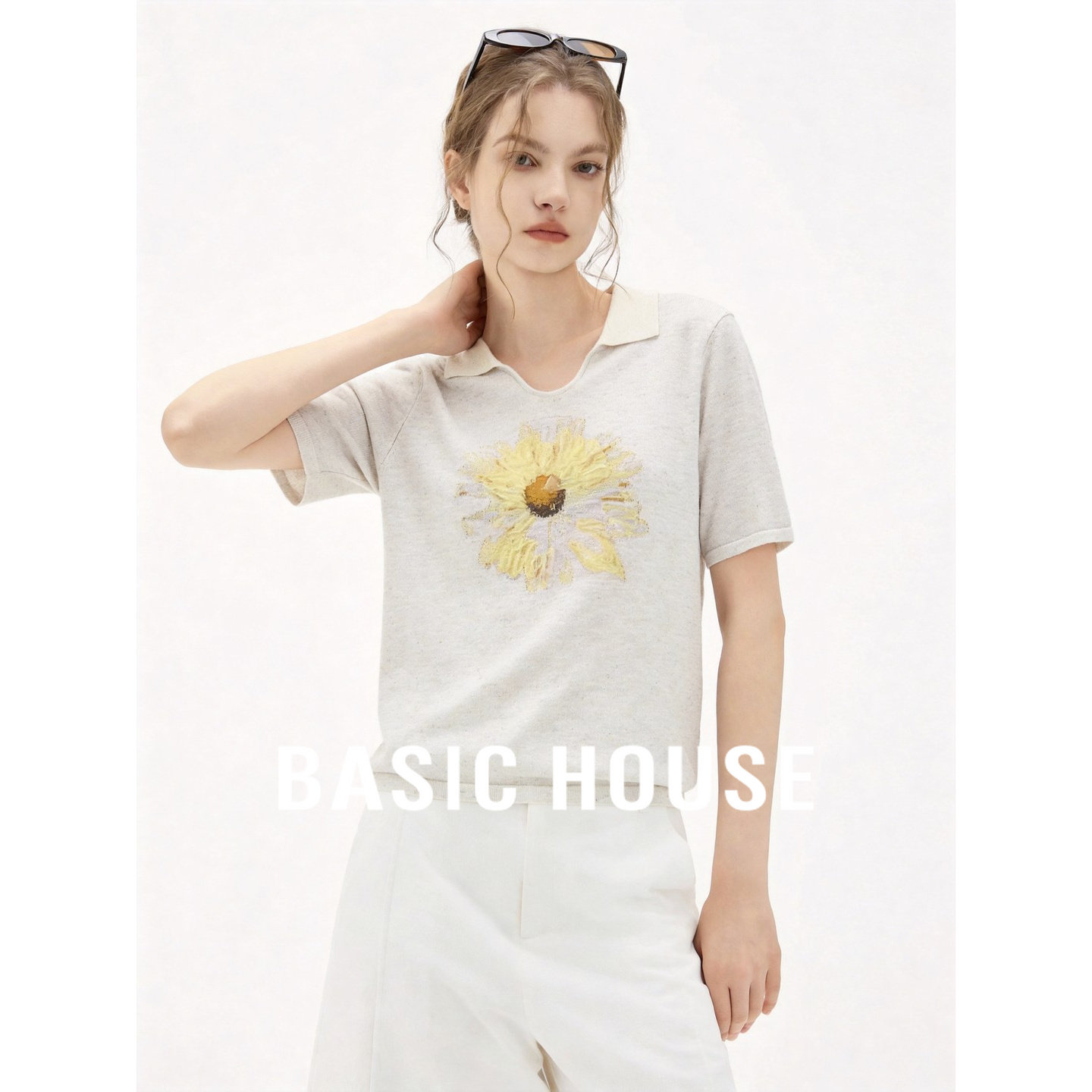 Basic House/百家好油画向日葵Polo针织短袖女夏季透气小V领上衣