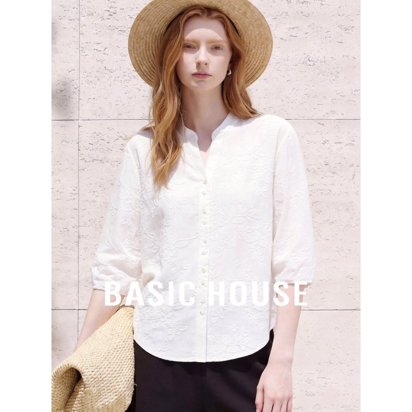 Basic House/百家好优雅风白色棉质V领七分袖衬衫女刺绣轻薄上衣