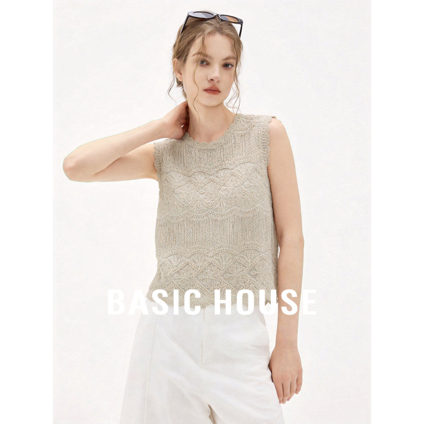 Basic House/百家好纯棉镂空蕾丝衬衫女无袖罩衫通勤显瘦气质上衣