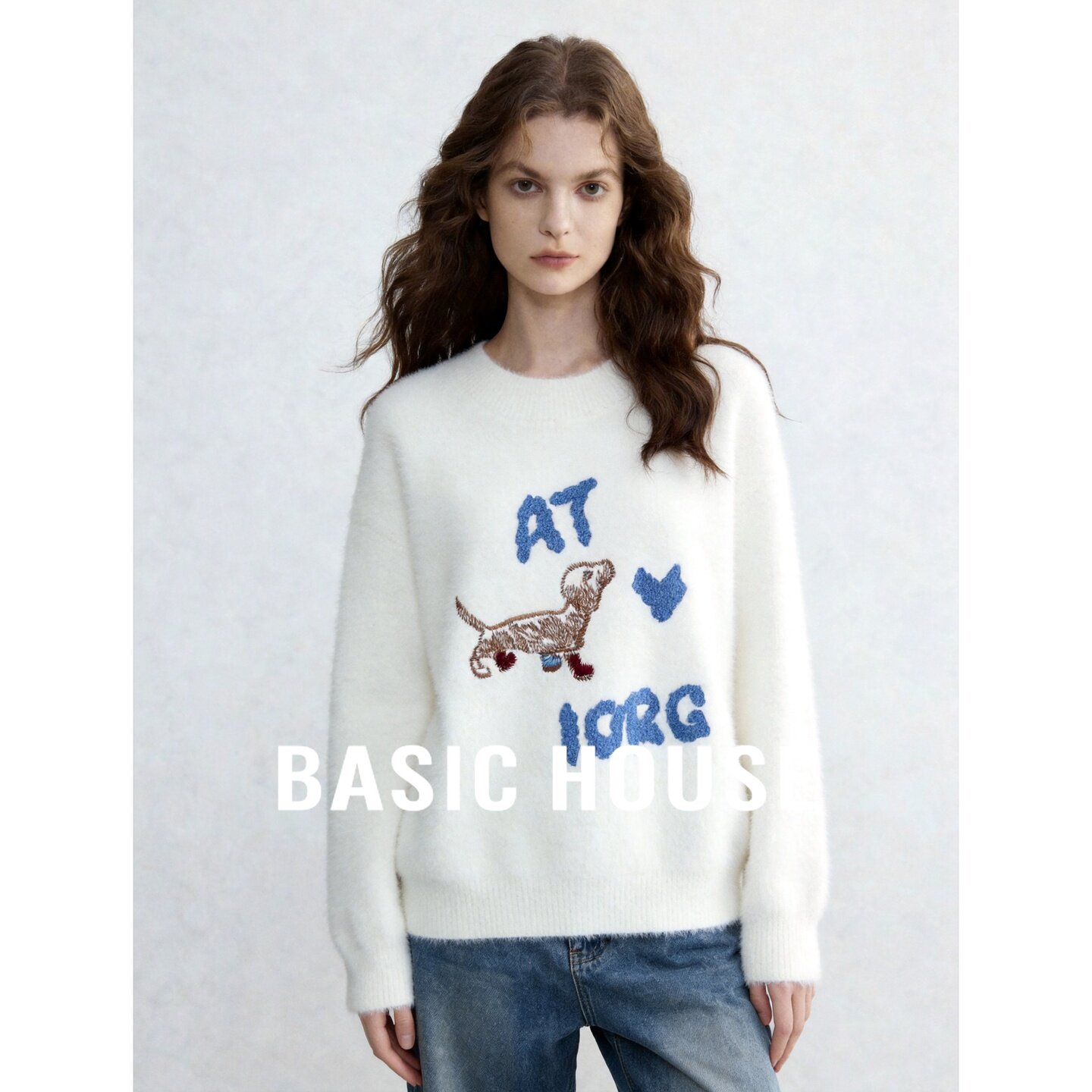 Basic House/百家好可爱小狗图案毛衣女秋季宽松圆领毛绒舒适上衣