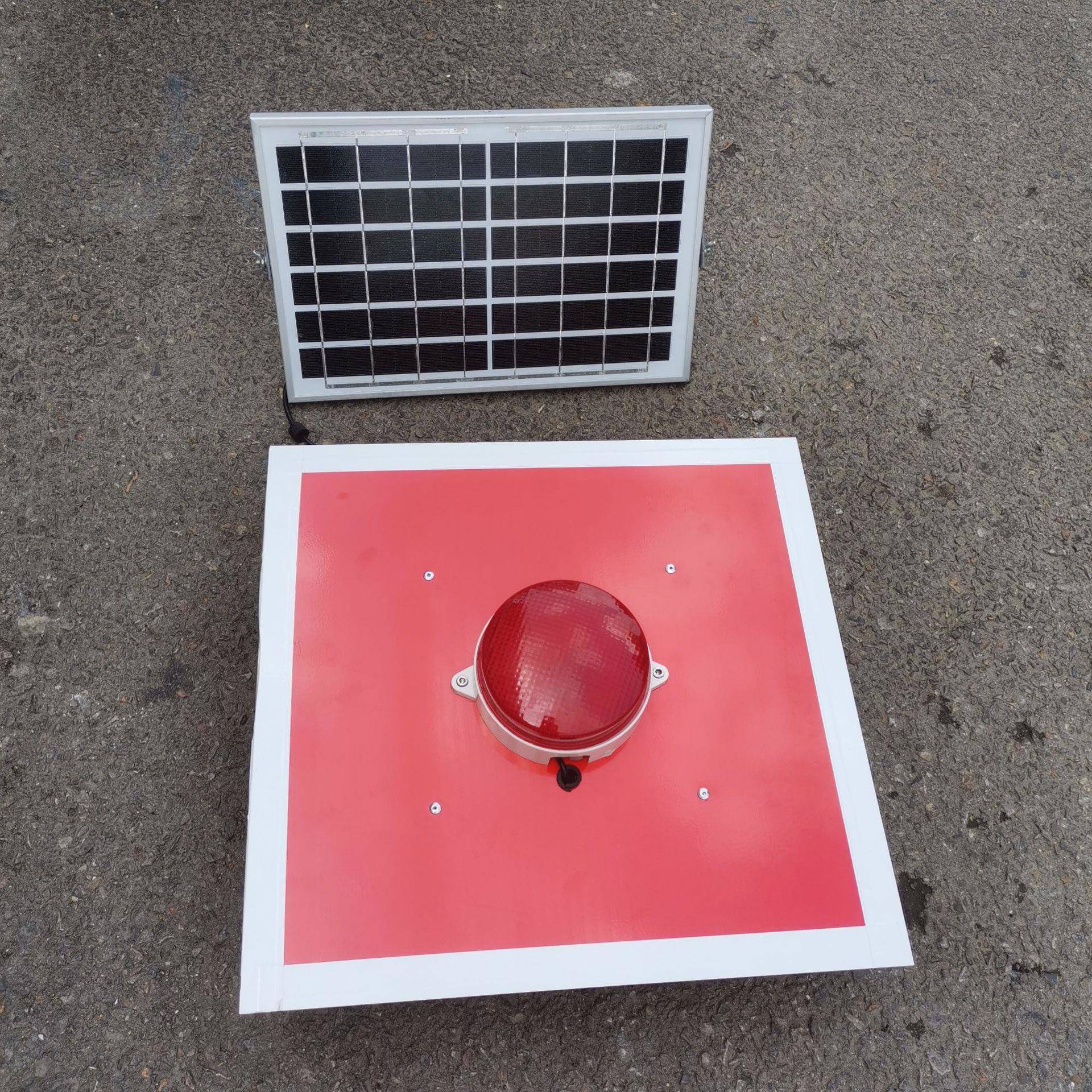 车挡表示器轨道指示灯铁路太阳能土挡灯信号警示道岔车档灯