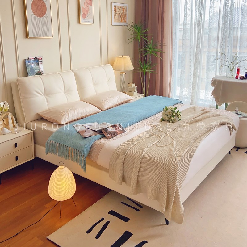 奶油风床2024年新款主卧高端大气床现代简约卧室齐边软包床双人床