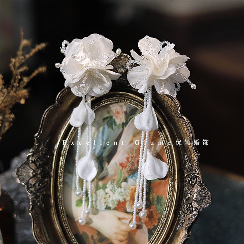 新款串珠绣球花流苏耳夹新娘结婚白纱礼服写真婚礼晨袍跟妆造型,饰品/流行首饰/时尚饰品新,耳环,淘宝优惠券,粉丝福利购,淘宝优惠卷