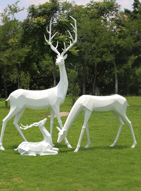 园林景观抽象几何梅鹿雕塑块面梅鹿动物商场小区草坪装饰