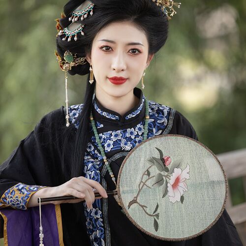 苏绣缂丝团扇金竹子蓝底稀底纯手工缂丝团扇子