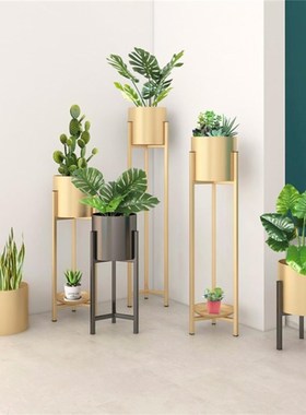 北欧风创意铁艺落地式花架客厅三角单层绿萝花盆架墙角花架子摆件