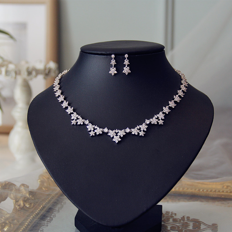 新款新娘结婚项链耳环套装闪耀锆石晚宴聚会配饰简约婚纱礼服首饰