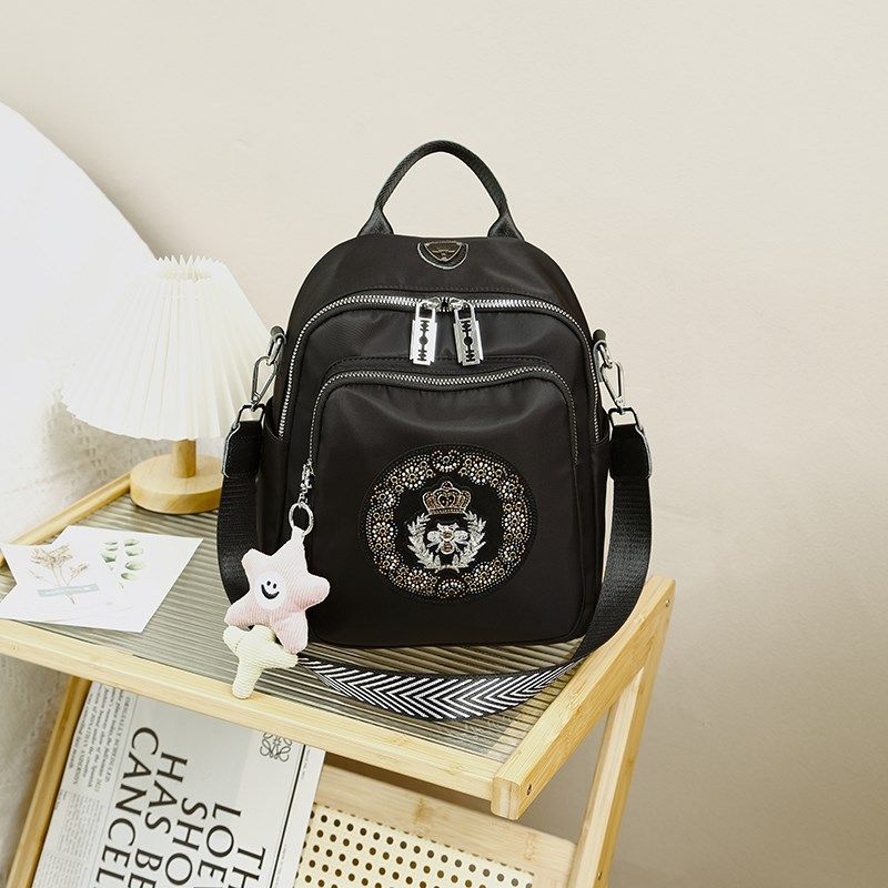 双肩背包女牛津布2023镶钻轻便双肩包防水通勤女包休闲旅行包潮牌,箱包皮具/热销女包/男包,双肩背包,淘宝优惠券,粉丝福利购,淘宝优惠卷