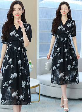 实拍黑色碎花连衣裙女夏季新款法式气质收腰显瘦高级感绝美长裙子