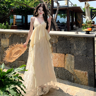 实拍仙德瑞拉浪漫重工刺绣吊带长裙V领蕾丝拼接仙仙裙长裙