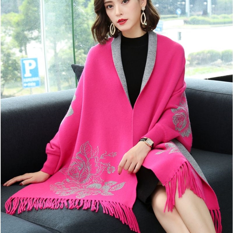 春秋冬季新款女披肩外套中长款羊绒羊毛衫斗篷有袖流苏女外套开衫