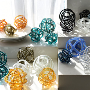 艺术创意简约现代彩色玻璃麻团摆件样板房客厅桌面台面壁橱装饰品