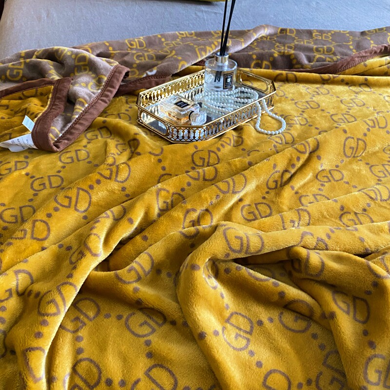 双层复合毛毯夏季空调休闲毯子冬季法莱珊瑚绒床单办公室午睡盖被