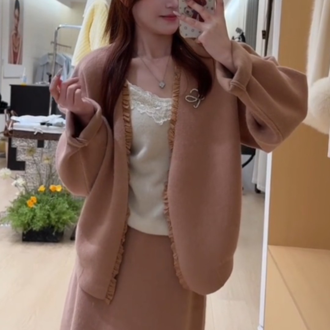 法式高级感温柔风仙气感超显白气质压褶花边针织开衫毛衣2025秋冬,女装/女士精品,大码内搭,淘宝优惠券,粉丝福利购,淘宝优惠卷