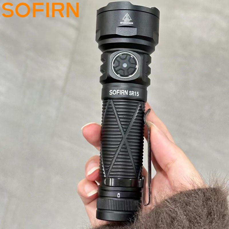 索菲恩新品SR15远射四灯珠4500lm510m恒流户外家用手电筒强光可充