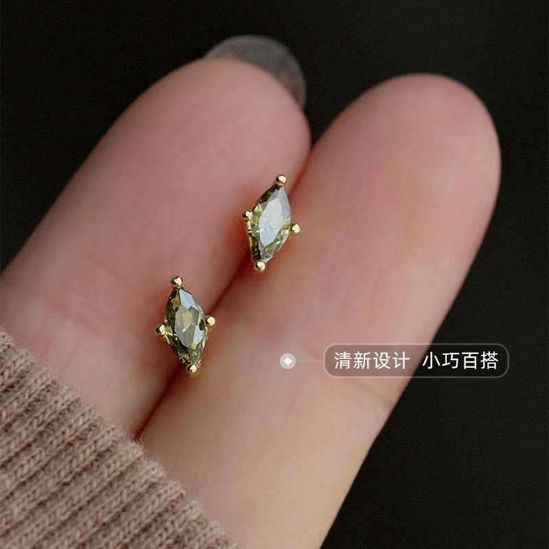 srrmhyn睡觉免摘小巧精致耳钉养耳洞耳环女迷你简约气质